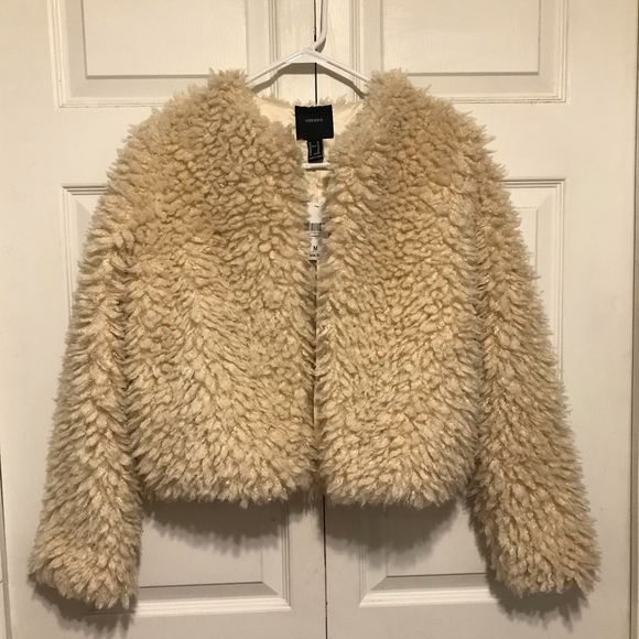 Forever 21 Jackets & Blazers - Forever 21 Cream Fuzzy Jacket